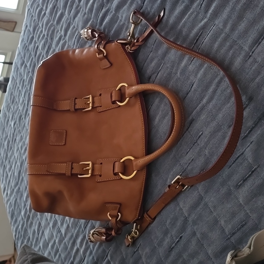 Dooney & Bourke leather handbag!